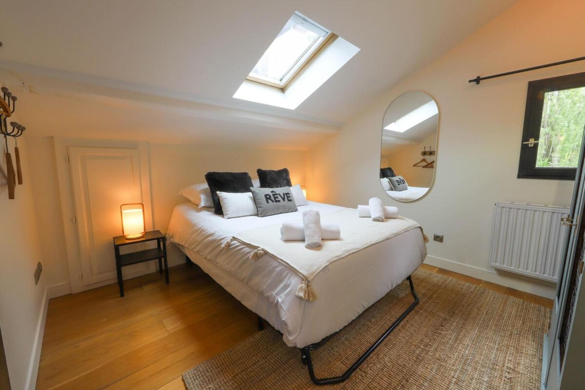 Chez Maminou - 8 Couchages Parking Proche Centre Apartment Annecy Exterior photo